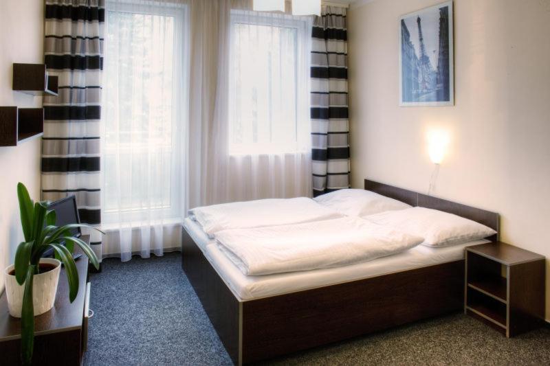 Hotel Sazavsky Ostrov Sazava  Luaran gambar